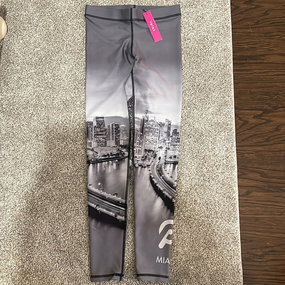 Peloton city Miami Leggings NEW